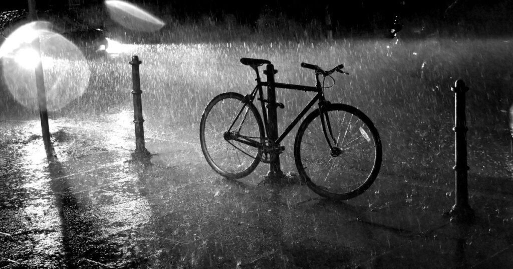 2 line shayari on rain