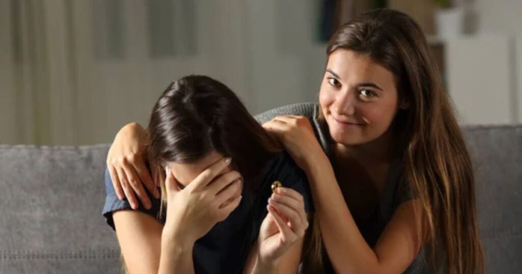 Hindi Shayari On Fake Friends